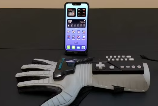 Using the Power Glove to control the iPhone 14
