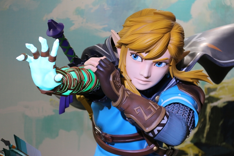 Nintendo unveils incredible life-sized Link statue at Nintendo Live 2022