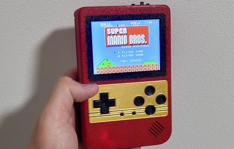Famicom mod turns the system handheld, complete with cartridge slot